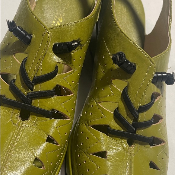 Re-Mix Vintage Shoe Company Greta Avocado Green Wedge Wedged Retro Shoe Size 9 - Picture 5 of 16